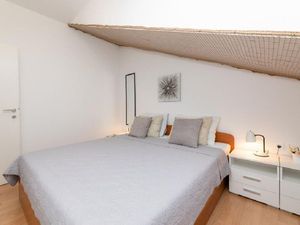 Ferienwohnung mit Schlafzimmer (40 m&sup2;) in Supetar