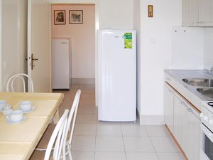 23732397-Ferienwohnung-4-Supetar-300x225-5