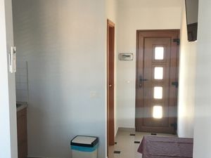 23669708-Ferienwohnung-2-Supetar-300x225-2