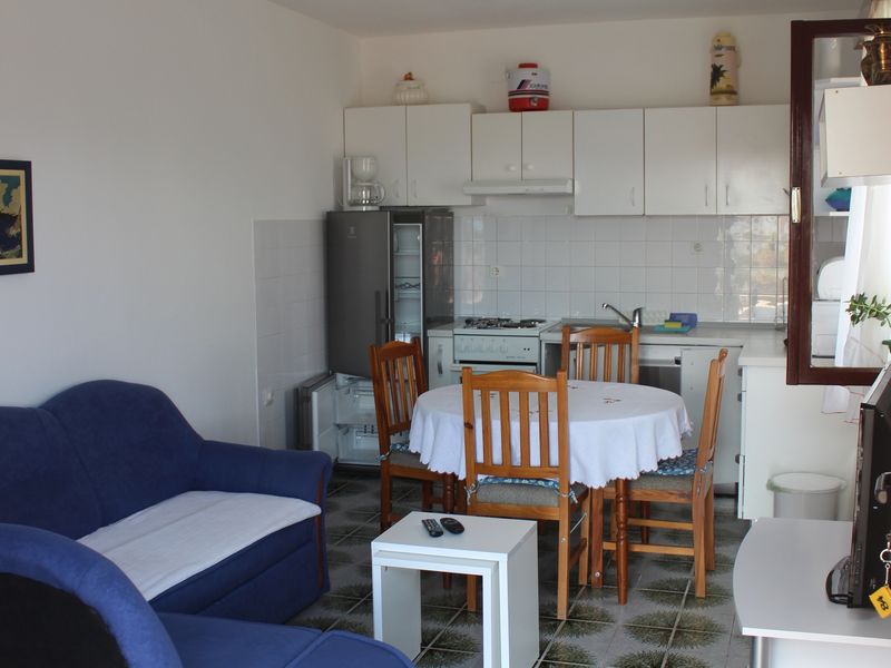 23928645-Ferienwohnung-4-Supetar-800x600-2