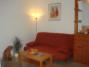 23931684-Ferienwohnung-5-Supetar-300x225-1