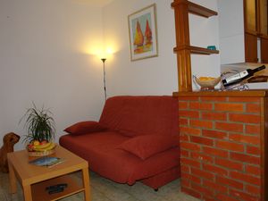 23931684-Ferienwohnung-5-Supetar-300x225-2