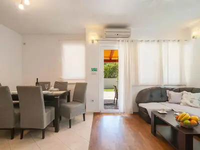 Ferienwohnung für 4 Personen (50 m²) in Supetar 6/10