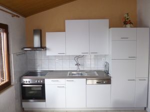 23929878-Ferienwohnung-5-Supetar-300x225-2