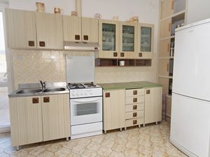 19121340-Ferienwohnung-8-Supetar-300x225-3