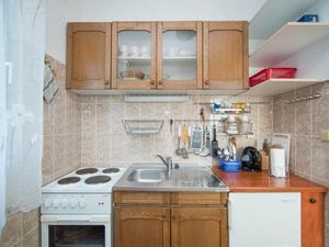 24057803-Ferienwohnung-2-Supetar-300x225-5