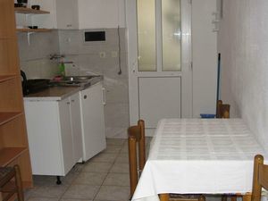 24057923-Ferienwohnung-4-Supetar-300x225-1