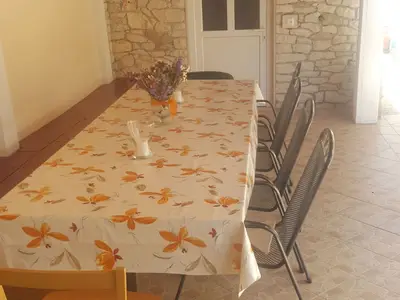 DiningRoom