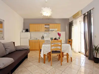 Ferienwohnung für 4 Personen (59 m²) in Supetar 3/10