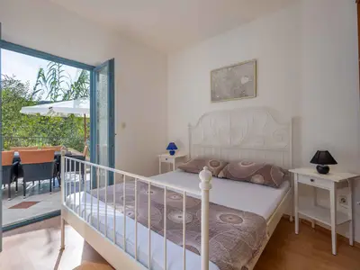 Ferienwohnung für 6 Personen (65 m²) in Supetarska Draga 9/10