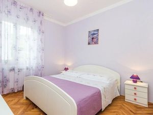 22439599-Ferienwohnung-7-Supetarska Draga-300x225-2