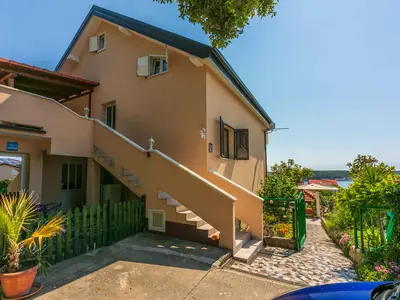 Ferienwohnung für 6 Personen (100 m²) in Supetarska Draga 7/10