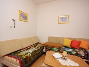 23926507-Ferienwohnung-2-Supetarska Draga-300x225-1