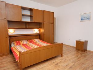 18510295-Ferienwohnung-3-Supetarska Draga-300x225-5