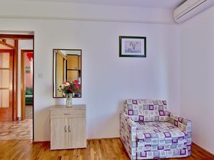 19308184-Ferienwohnung-2-Supetarska Draga-300x225-4