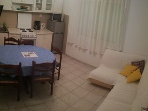 19904561-Ferienwohnung-6-Supetarska Draga-300x225-1