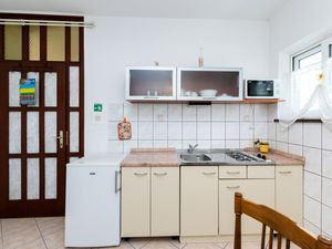 23946771-Ferienwohnung-3-Supetarska Draga-300x225-4