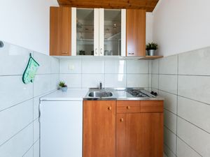 23946772-Ferienwohnung-3-Supetarska Draga-300x225-5