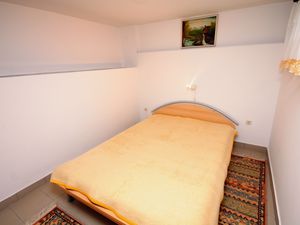 23928122-Ferienwohnung-3-Supetarska Draga-300x225-3