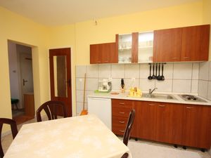 23926505-Ferienwohnung-2-Supetarska Draga-300x225-3