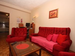 23926508-Ferienwohnung-6-Supetarska Draga-300x225-1