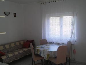 23931149-Ferienwohnung-3-Supetarska Draga-300x225-1