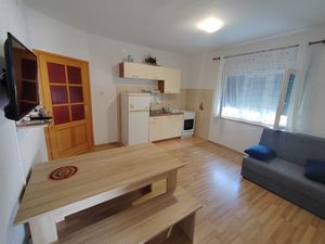 24021421-Ferienwohnung-3-Supetarska Draga-300x225-1