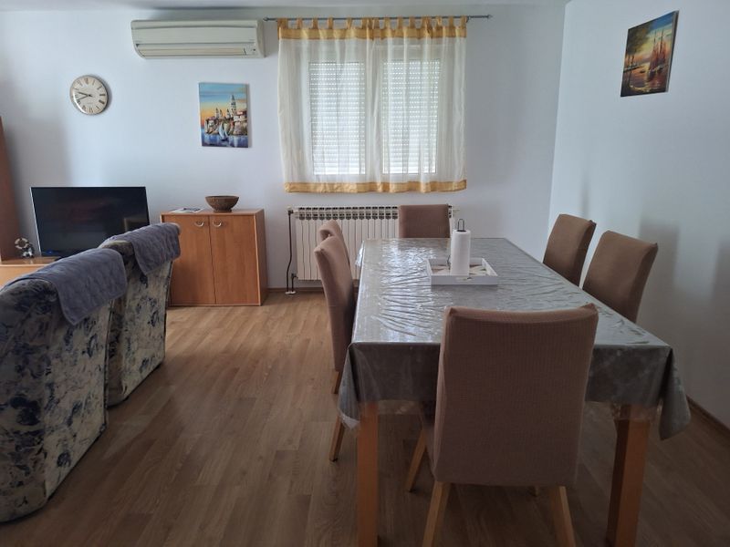 24036420-Ferienwohnung-5-Supetarska Draga-800x600-2