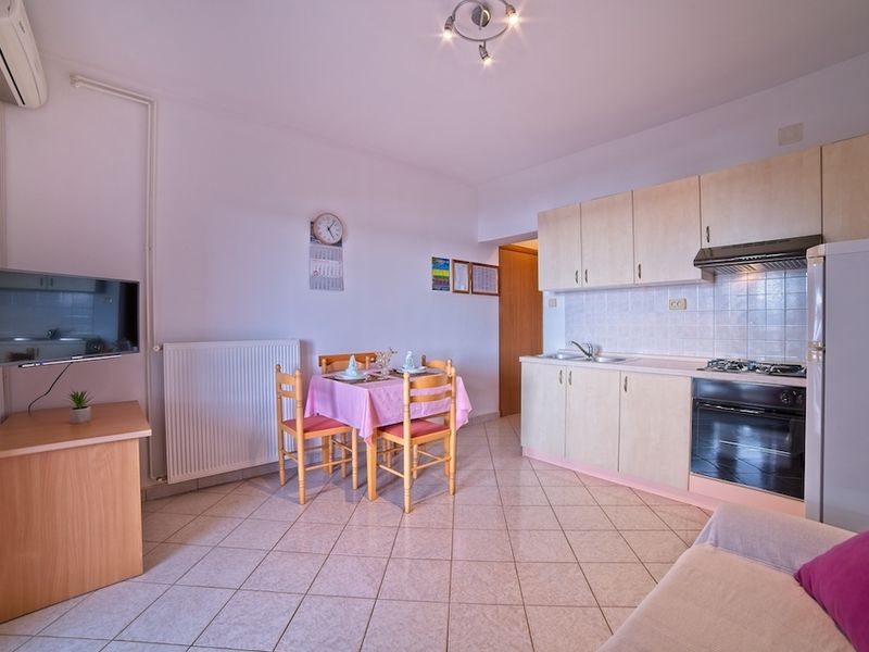 23968309-Ferienwohnung-4-Supetarska Draga-800x600-2