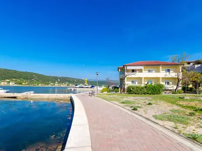 Ferienwohnung für 2 Personen (35 m²) in Supetarska Draga 8/10