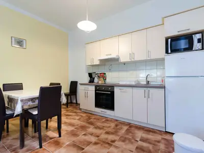 Ferienwohnung für 5 Personen (70 m²) in Supetarska Draga 9/10