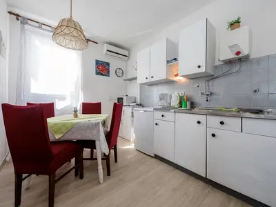 Ferienwohnung für 4 Personen (45 m²) in Supetarska Draga 6/10