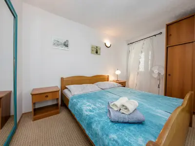 Ferienwohnung für 6 Personen (70 m²) in Supetarska Draga 8/10