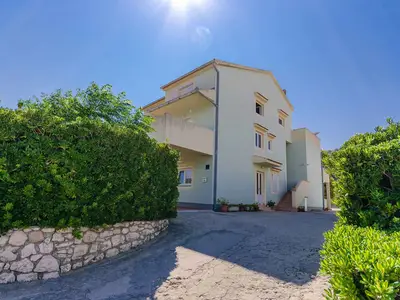 Ferienwohnung für 5 Personen (90 m²) in Supetarska Draga 9/10