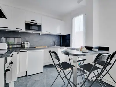 Ferienwohnung für 5 Personen (53 m²) in Suresnes 3/10