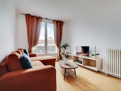 Ferienwohnung für 5 Personen (53 m²) in Suresnes 6/10