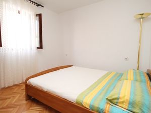 18688383-Ferienwohnung-4-Sutivan-300x225-5