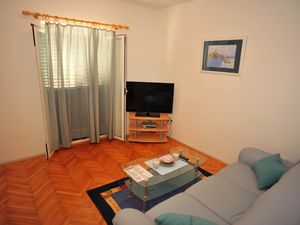 23932624-Ferienwohnung-4-Sutivan-300x225-2