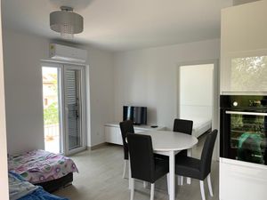 23932283-Ferienwohnung-4-Sutivan-300x225-2