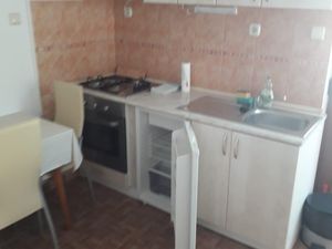 23698887-Ferienwohnung-3-Sutivan-300x225-2