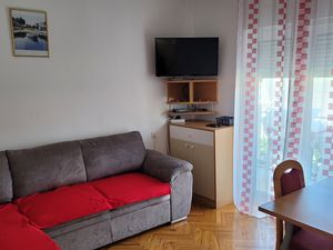 23928648-Ferienwohnung-4-Sutivan-300x225-1