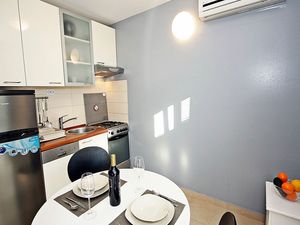 24058710-Ferienwohnung-2-Sutivan-300x225-3