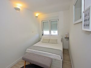 24058709-Ferienwohnung-4-Sutivan-300x225-5