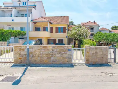 Ferienwohnung für 5 Personen (64 m²) in Sutivan 4/10