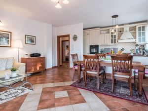 19209001-Ferienwohnung-4-Sutomišćica-300x225-5