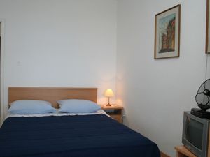 19086381-Ferienwohnung-2-Sućuraj-300x225-4