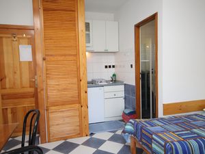 19096264-Ferienwohnung-3-Sućuraj-300x225-2