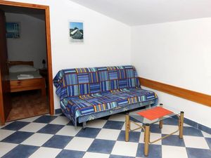 19106774-Ferienwohnung-4-Sućuraj-300x225-1