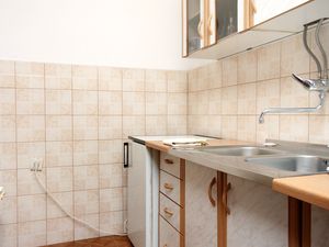 23929523-Ferienwohnung-5-Sućuraj-300x225-4