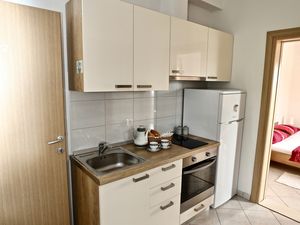 23931134-Ferienwohnung-3-Sućuraj-300x225-3